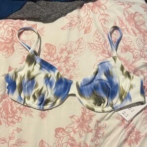 NWT Abercrombie unlined wire bikini top